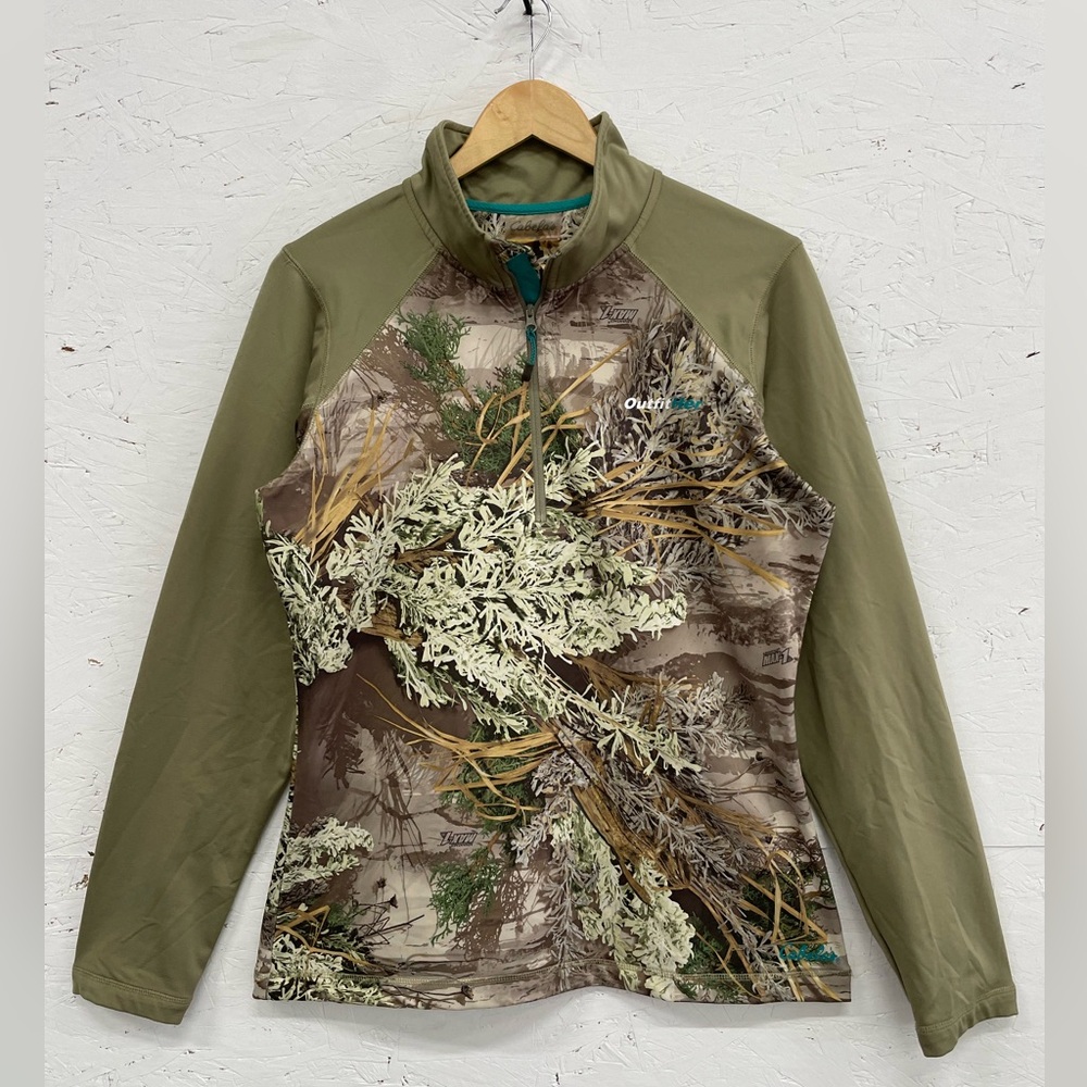 Cabela’s Camouflage Quarter Zip Base Layer Sweater, Size M
